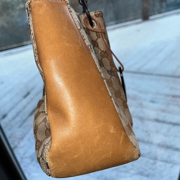 Gucci Beige and Brown Shoulder Bag - Picture 14 of 16